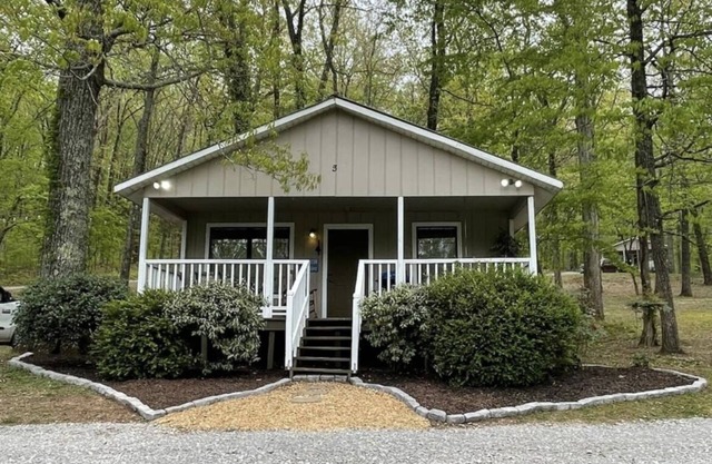 River Retreat Cabin