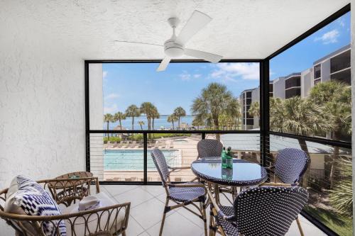Riverfront condo in Olde Marco with pools/tennis