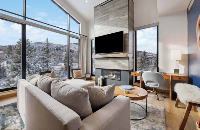 Riverfront Lodge 308 - 2 Bedroom Residence