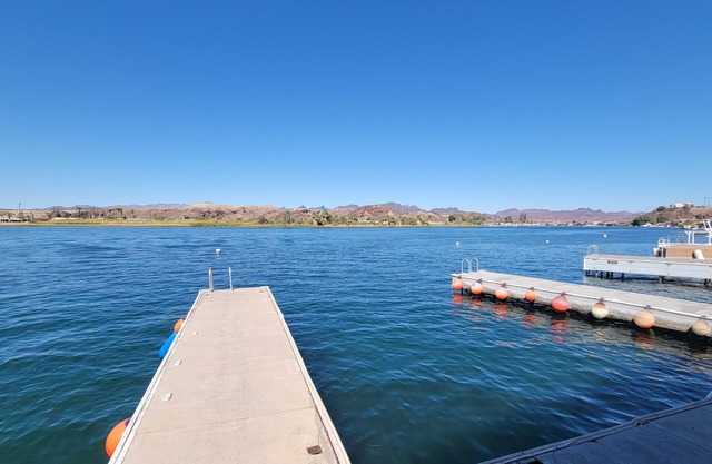Riverfront Parker Home 4/3 with dock and views!