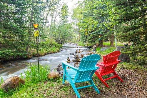 Riverfront Retreat in Nathrop Fire Pits and Hot Tub