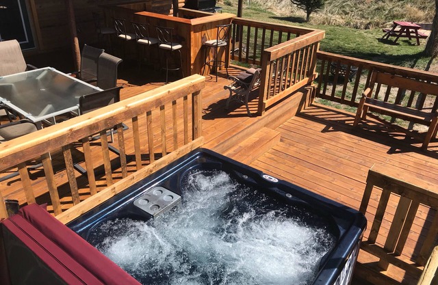 Riverside Cabin W/Hot Tub Near Fly Fishing And Hot Springs