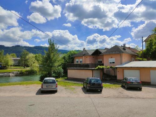 Riverside Panorama Apartment 1 near City Center Brko 1