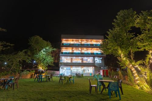 Riviera Rishikesh Retreat
