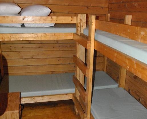 Robin Hill Camping Resort Two-Bedroom Cottage 6
