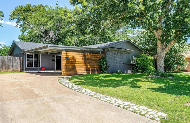 Robin House with two master suites!