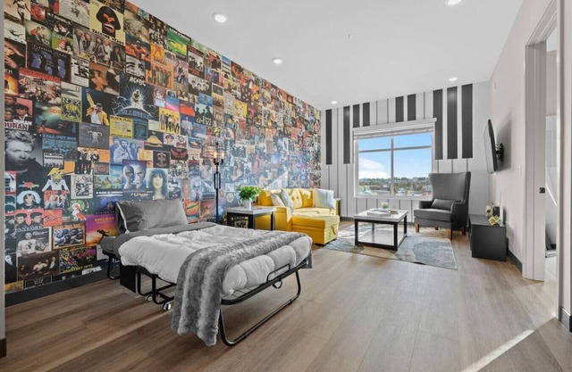 Rock & Roll Retreat + Free Wifi