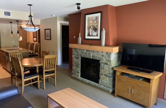 ★Rocky Mountain Retreat and 5 Min Walk to the Bow