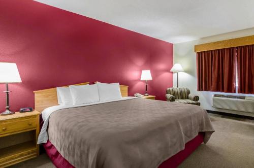 Rodeway Inn and Suites