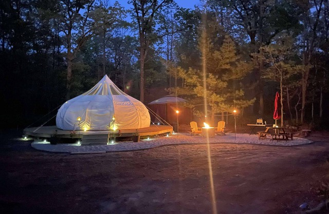 Romantic glamping on a 60 acre horse farm.