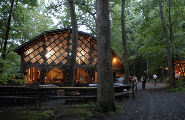 Romantic + historic artist cottage with storybook charm in private woods!