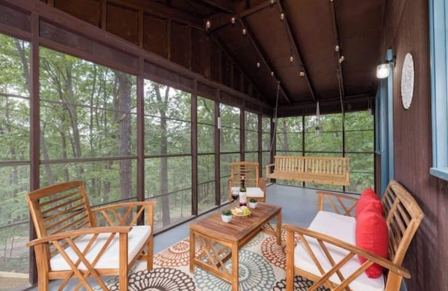 Romantic Shenandoah Mountain Retreat