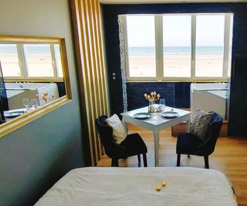 Romantique Vue Face mer