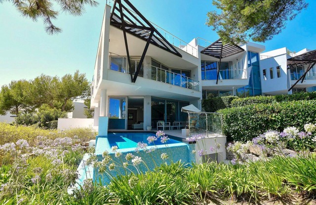 Rooftop 4 Beds Villa Sea View, Spa & Private Pool