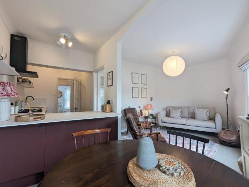 Rooftops Elegant Coastal Flat Overstrand - Crabpot Cottages Sheringham