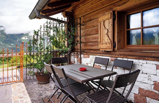 Room 'Camera Quadra' with Mountain View, Balcony and Wi-Fi