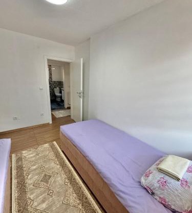 Room Ejna 1