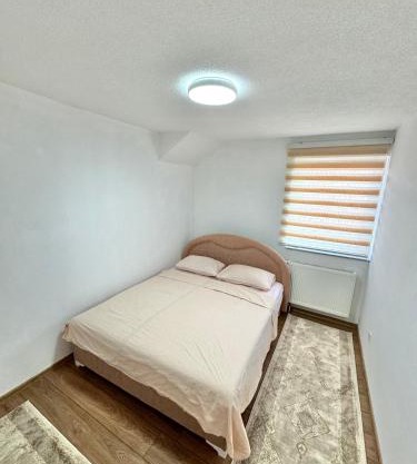 Room Ejna 2