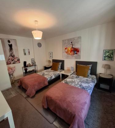 Room in SPA " TABARKA "