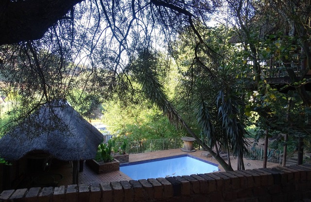 Room-indulgent Escape, Jet Bath, Stunnin