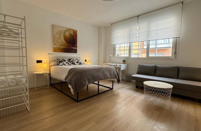 Room Pinar - Apartment with all amenities