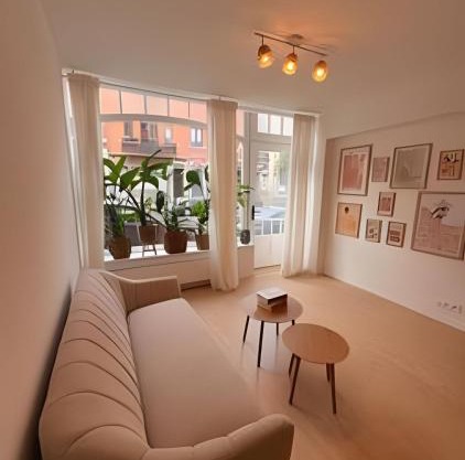 Room with ensuite and garden