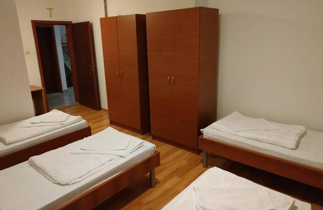 Rooms Ava Raj