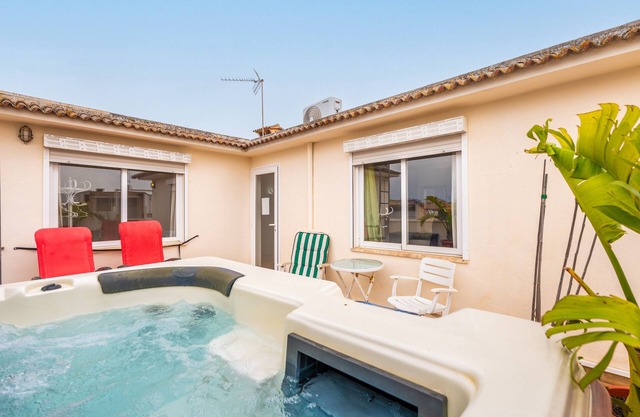ROSALIA'S HOUSE - Beautiful house with jacuzzi and free Wi-Fi