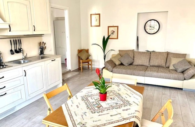 Roseto Beach Escape Entire Apartment - Steps From the Beach