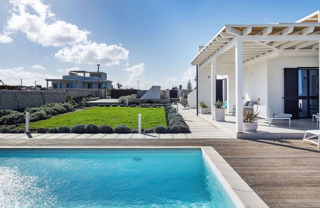 Rosmarino - Villa for 6, Free WiFi, Private Pool, Jacuzzi, Sea View