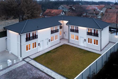 Royal Crown Apartments