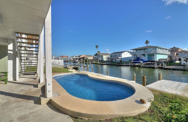 Royal Estes 5 Bedroom Home by RedAwning