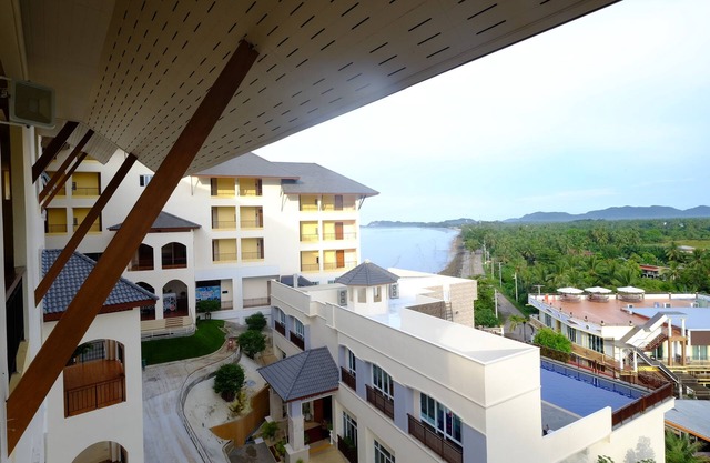 Royal Hill Satun Hotel