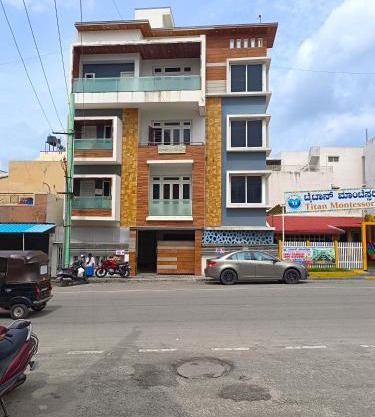 Royal Home Stay Mysuru - Service Apartment