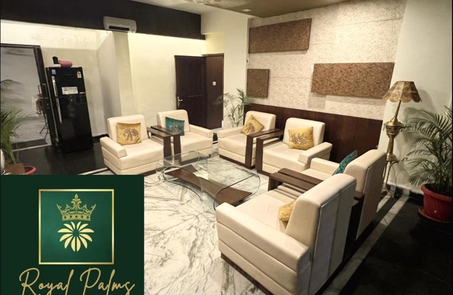 Royal Palms Luxury Service Apartment