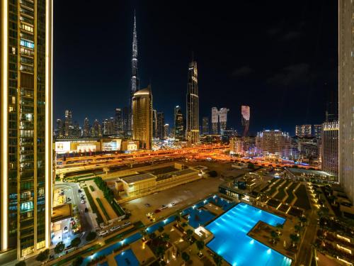 Royal Vista at Downtown Views II - Dubai City & Burj Khalifa Views - Brand New Luxury 2BR Apartment