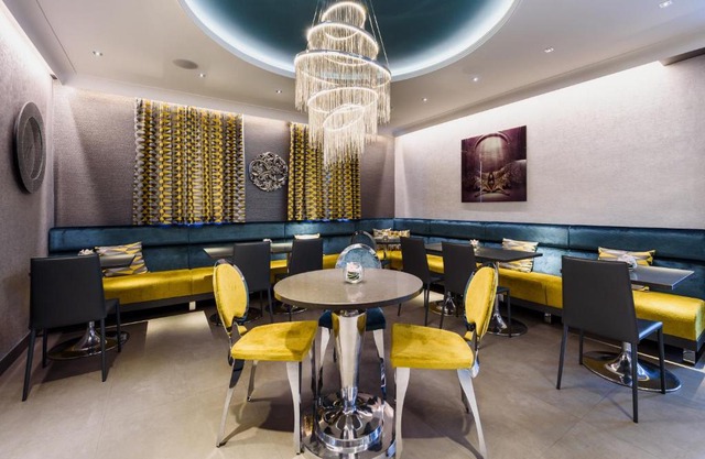 RQ Boutique & Unique Hotel