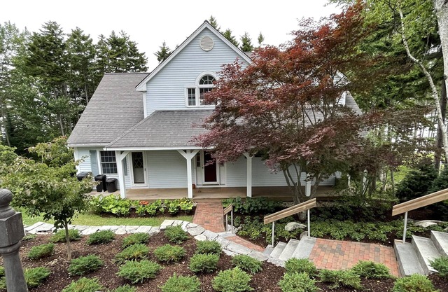 Rudman's Retreat. Deep waterfront 2 Bedroom home with spectacular sunset views.