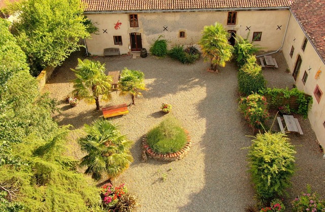 Rural Gites Hidden in Madiran Vines