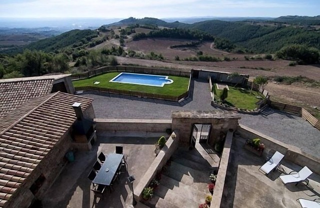 Rural house (full rental) Masia Pallares de Dalt for 10 people