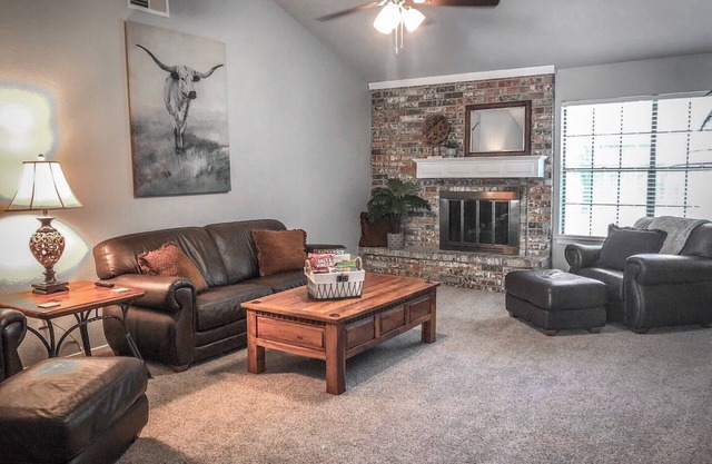 Rustic Family Home in KELLER