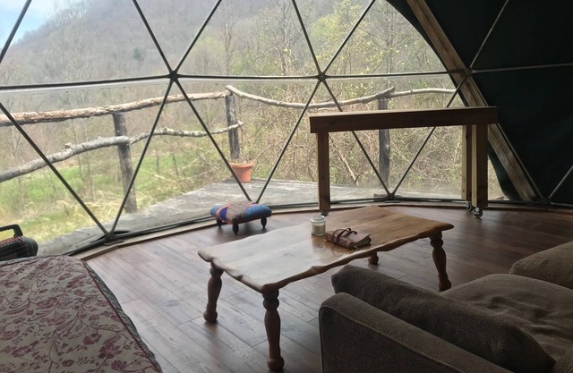 Rustic Geo Dome w/Epic Mountain Views