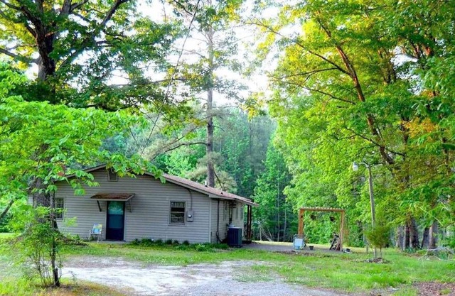 Rustic Getaway on 58