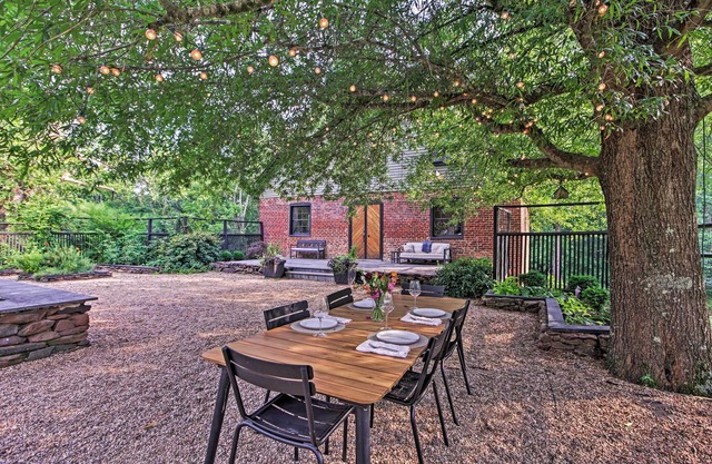 Rustic Home & Cottage at Warren Mill on 12 Acres!