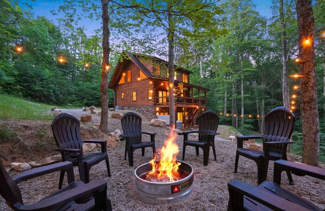 Rustic Ravine | Hocking Hills