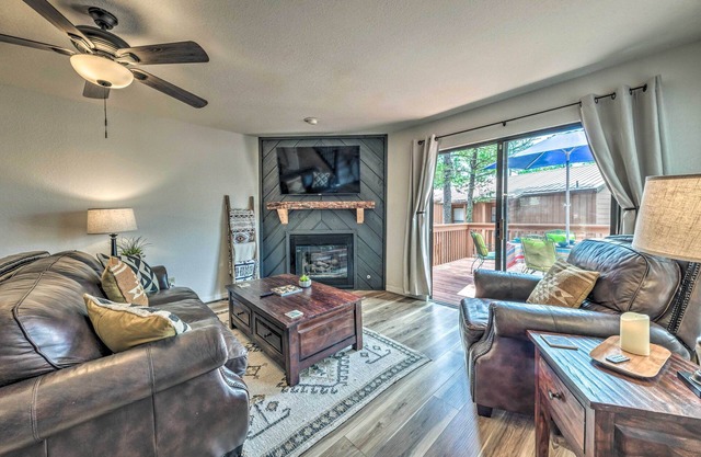 Rustic Ruidoso Retreat Near Shops & Mountains!