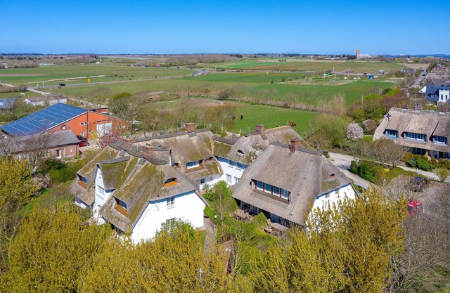 Süderhof 14 - im Südwesten von Keitum Gelegenes Reetgedecktes Haus