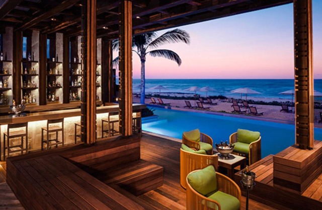 Spacious 3-bedroom apartment with Spa , WiFi in welcoming Riviera Maya
