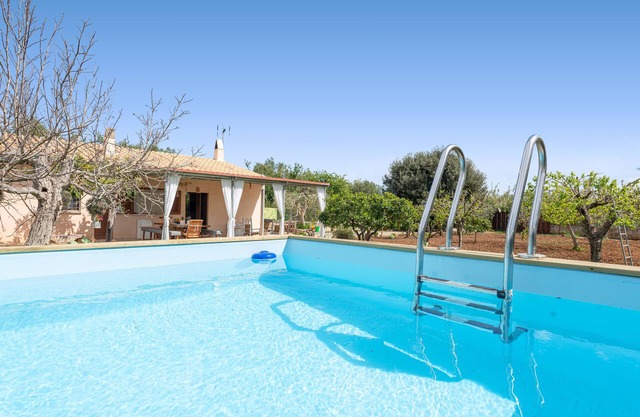 SA CASETA (BÚGER) - Cosy house with elevated swimming pool and free WiFI.
