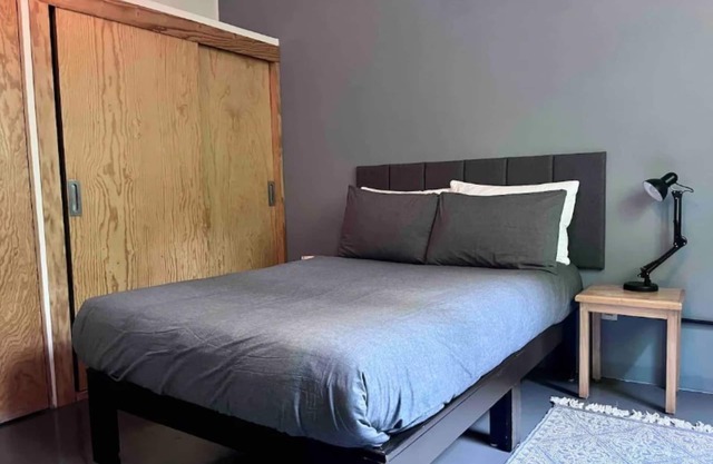 SA186- 2 BR/2 BTH - One Bedroom Apartment, Sleeps 4